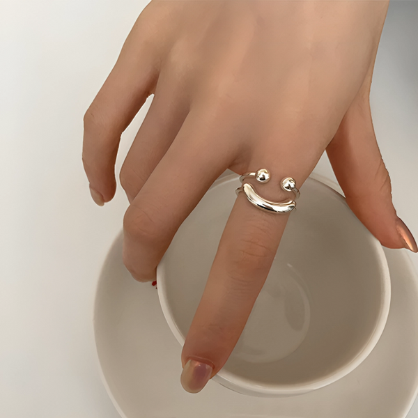 50% RABATT TEMPORÄR | PositiviRing™ | Smiley Verstellbarer Ring