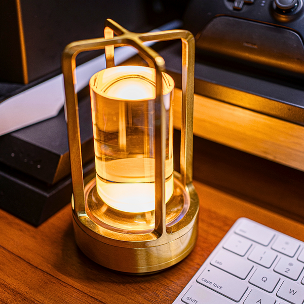 CrystalAura™ |  Leuchtende kabellose Tischlampe