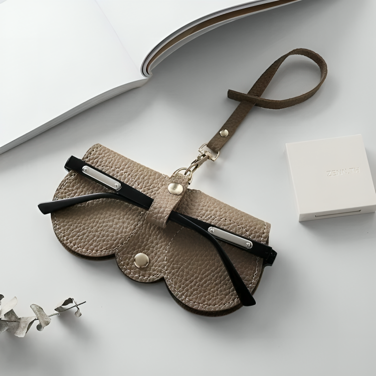 1 + 1 GRATIS HEUTE | OptiPouch™ | Platzsparendes, stylisches Etui für Ihre Sonnenbrille!