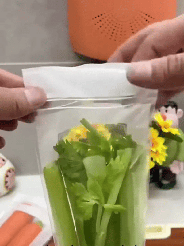 1 + 1 GRATIS HEUTE  FreshLocka™