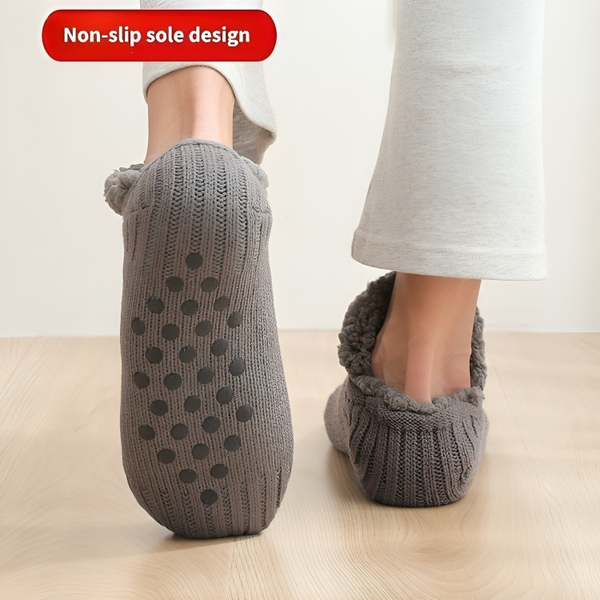 1 + 2 GRATIS HEUTE | FluffStep™ | Hält die Füße auf kalten Oberflächen in Innenräumen warm!