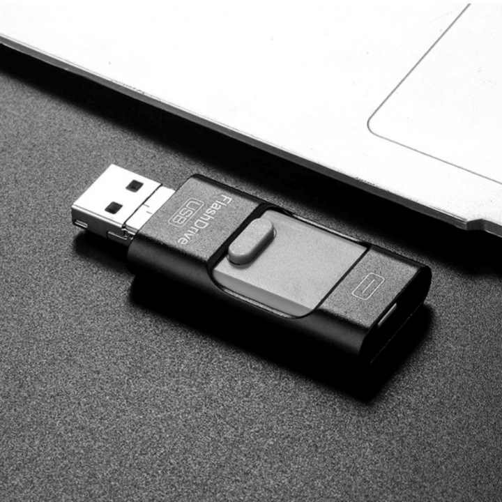 Plug & Play USB Drive ™ für iPhone - ByCheri