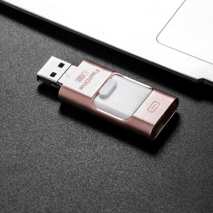 Plug & Play USB Drive ™ für iPhone - ByCheri